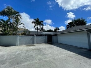 Building Photo - 5596 Kalaniana?ole Hwy