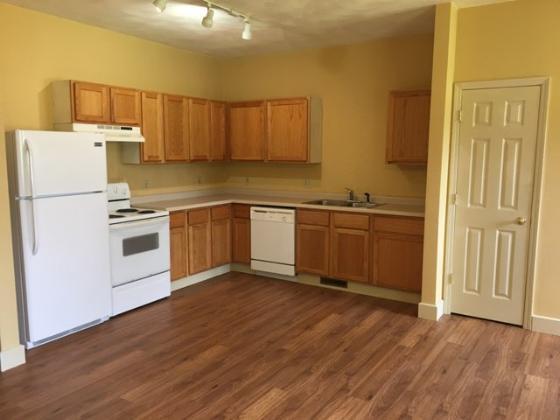 Building Photo - 615 Foxglove Ln