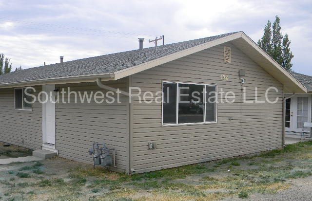 Primary Photo - 132 Skyline Dr