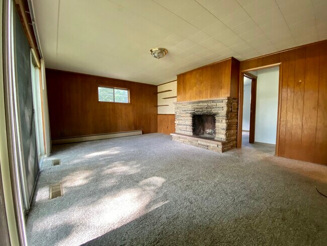 Building Photo - 188 Cranberry Rd