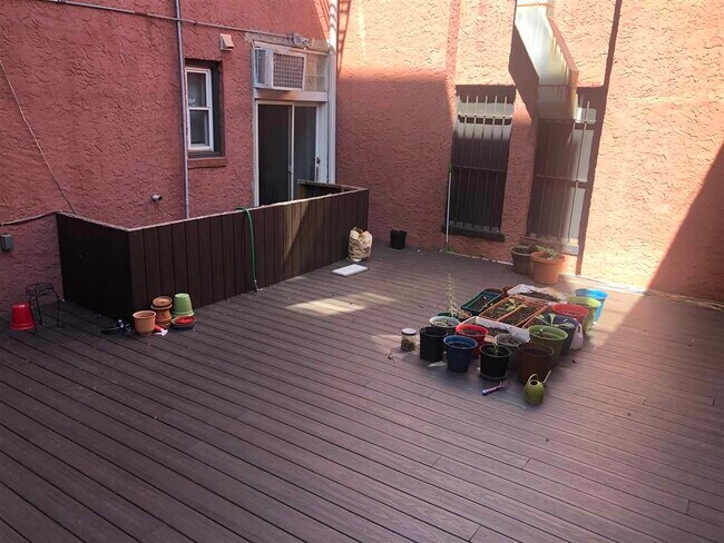 Foto del edificio - 421 Bloomfield St