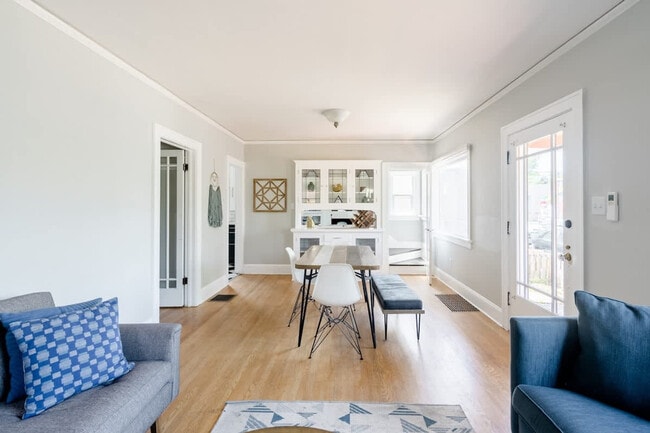 Building Photo - 5016 NE 29th Ave