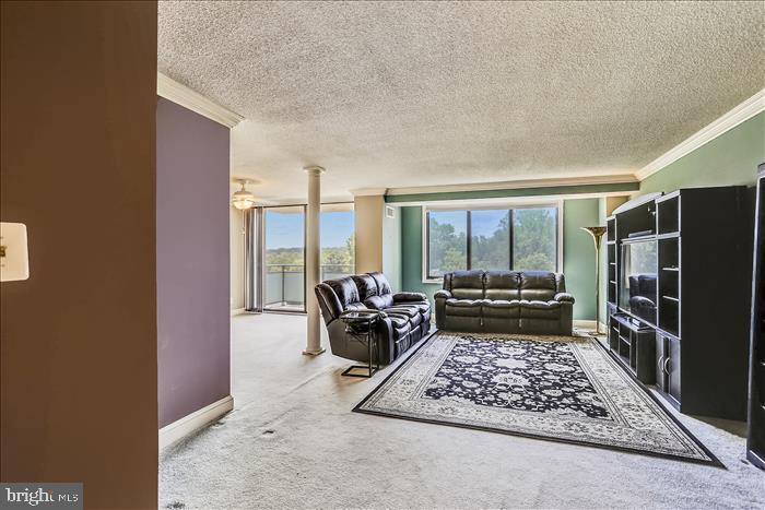 Foto principal - 5225 Pooks Hill Rd