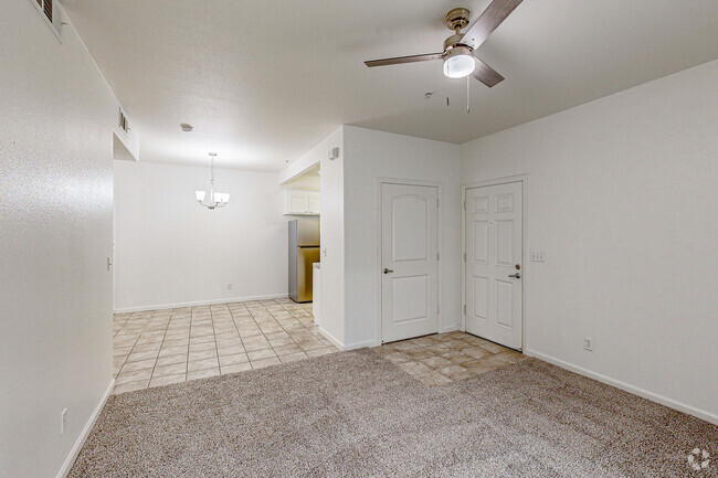 1BD, 1BA - 702SF - Villas at Lovers Lane