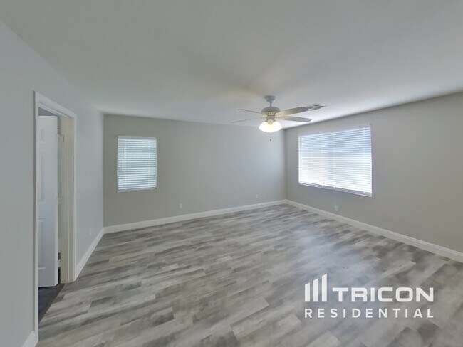 Foto del edificio - 9759 Ocotillo Falls Ave