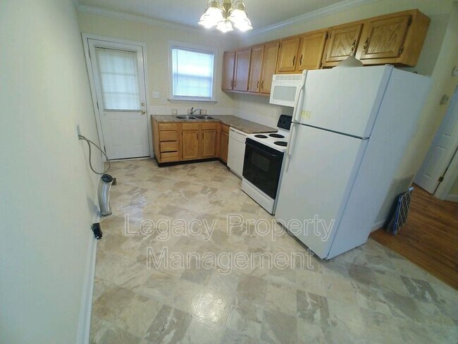 Foto del edificio - 609 E Willowbrook Dr