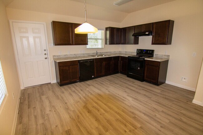 Building Photo - Pierce Junction Village - 14470 Platzer Dr...