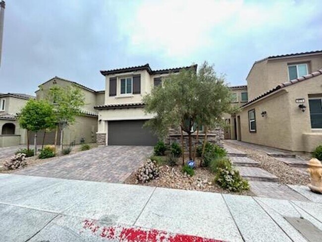 Building Photo - Great 2 Story Home in Skye Canyon w/ separate bonus room (casita) - 4 Bedrooms