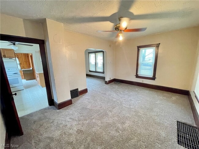Building Photo - 514 Rothrock Ave