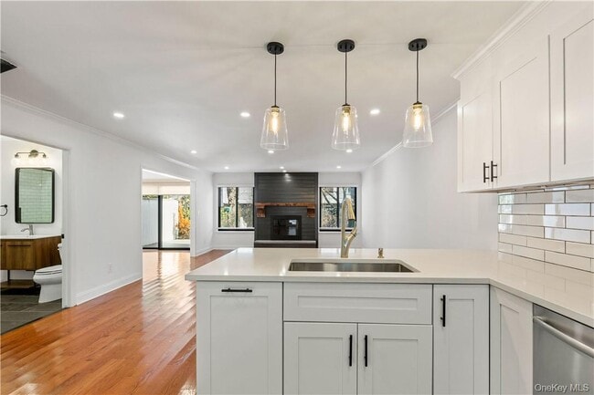 Building Photo - 50 Pondview Rd