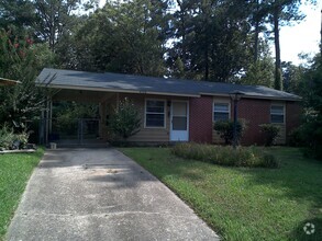 Building Photo - 4738 Josephine St
