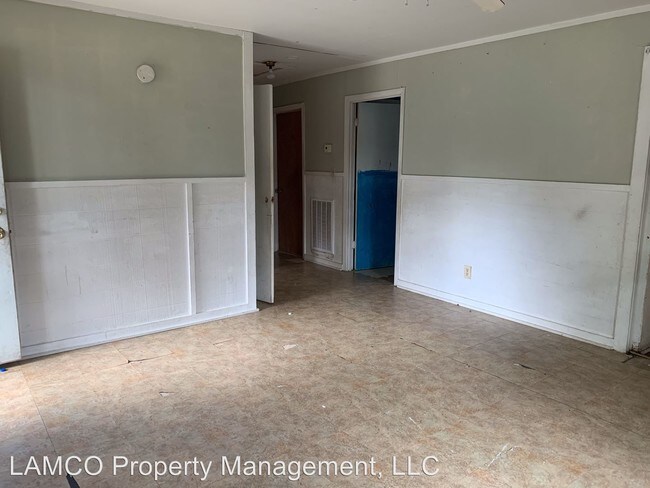 Building Photo - 3 br, 1 bath Apartment - 111 S Eighth St