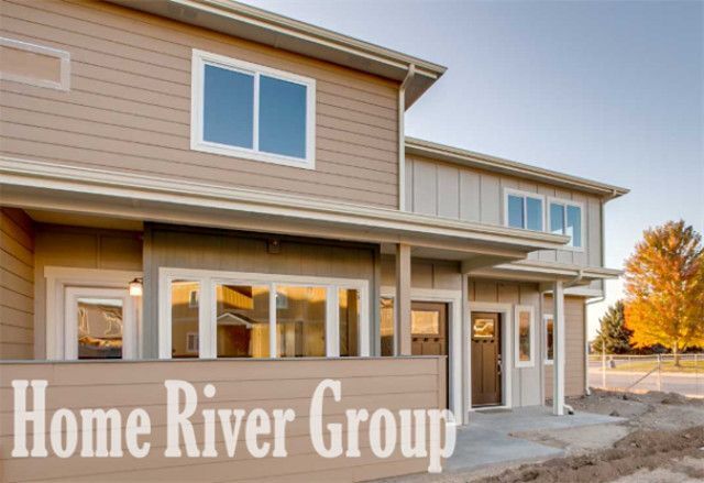 Foto principal - 2 bed 1.5 bath Townhome!
