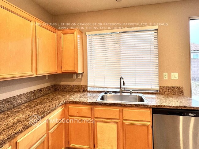 Building Photo - 207 Malcolm St