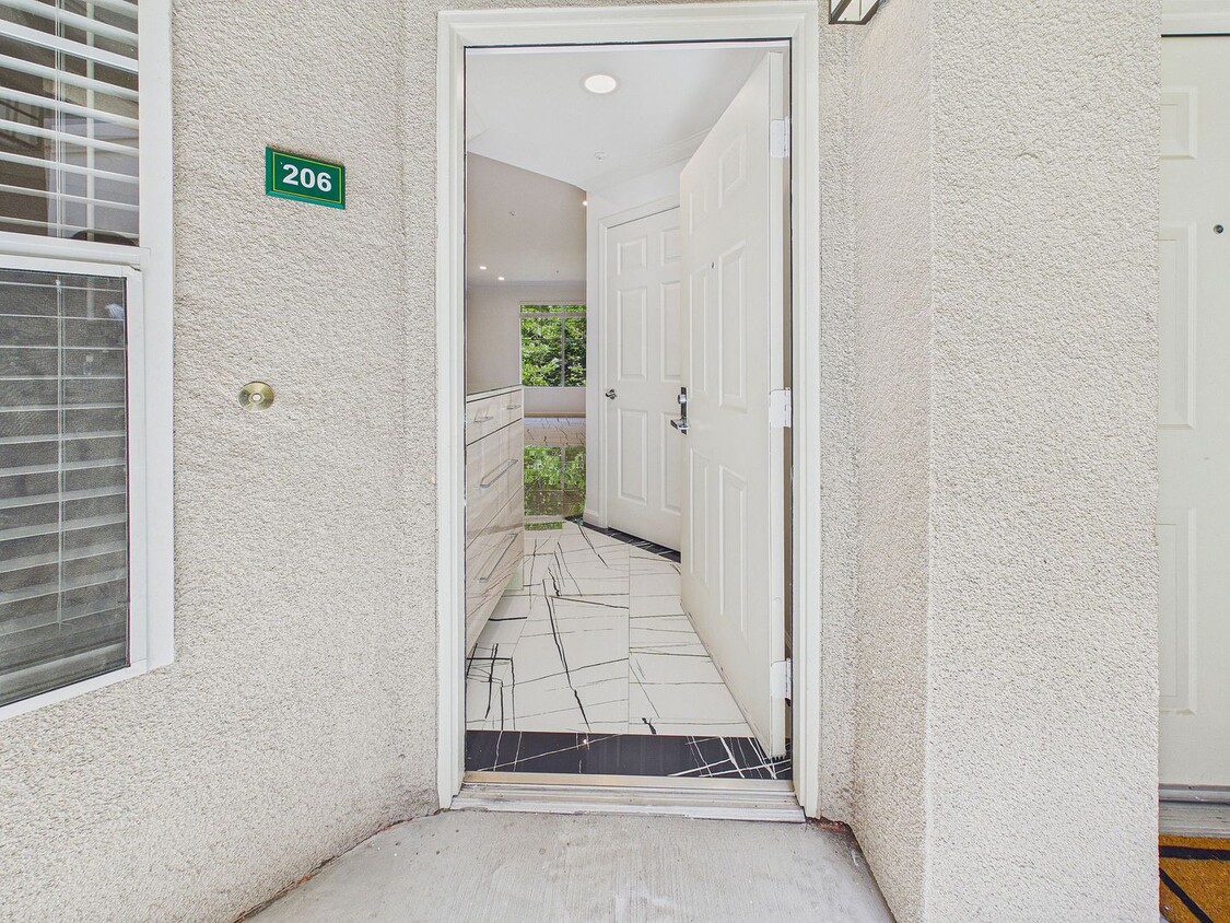 Stylish & Updated 1BD/1BA Condo in Secure Caldecott Community – Parking + In-Unit Laundry - Stylish & Updated 1BD/1BA Condo in Secure Caldecott Community – Parking + In-Unit Laundry