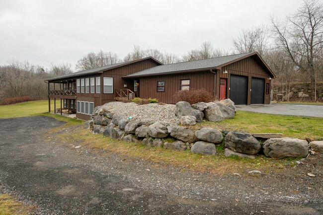 Foto del edificio - 4818 McDonald Rd