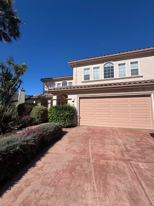 Foto principal - Ocean view home on the hill in Santa Cruz!