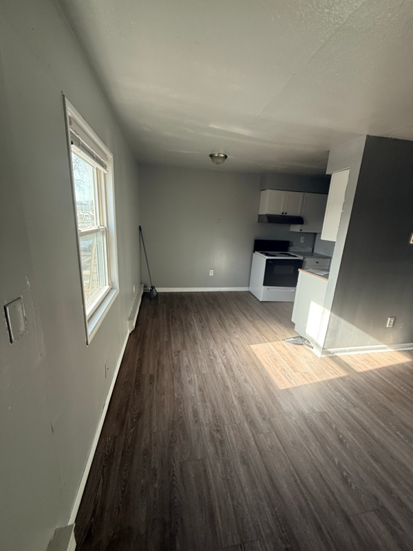 Building Photo - 1323 Imperial Ct