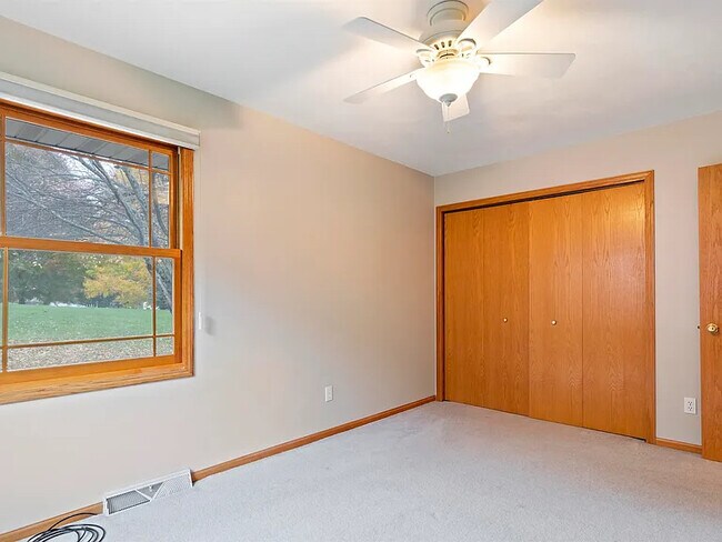 Foto del edificio - 6542 Erin Way