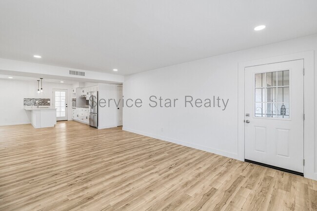 Foto del edificio - 2331 E Manhatton Dr