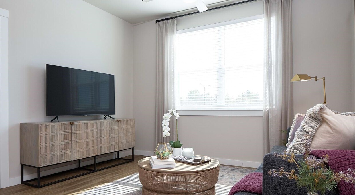 Foto principal - 22540 Merchants Way