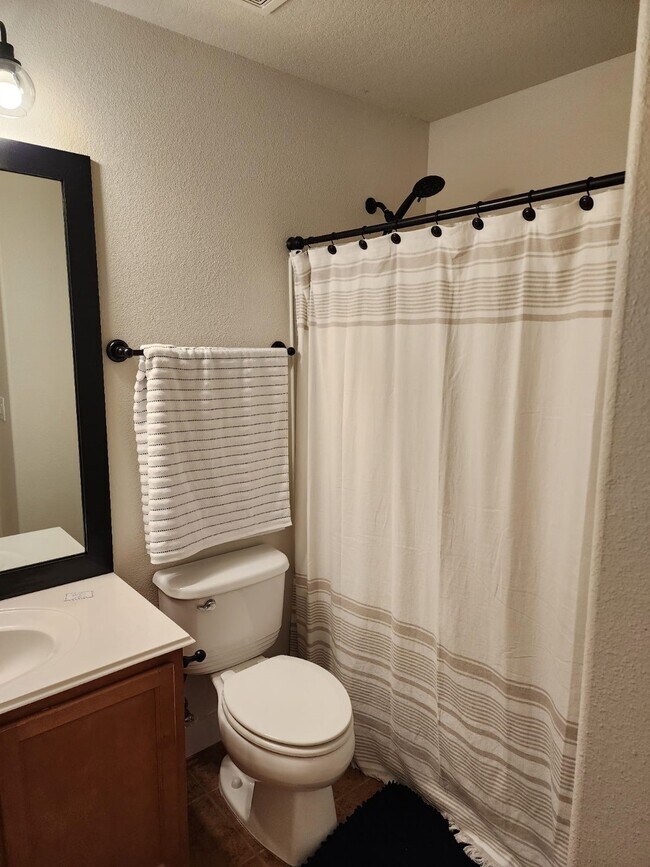 Foto del edificio - 4519 Woodspring Glen Ln