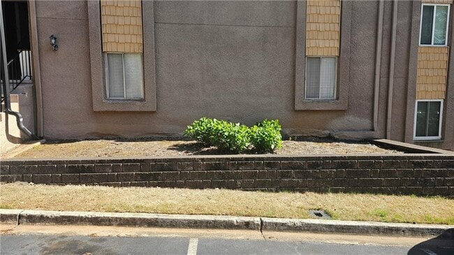 Foto del edificio - 2388 Lawrenceville Hwy