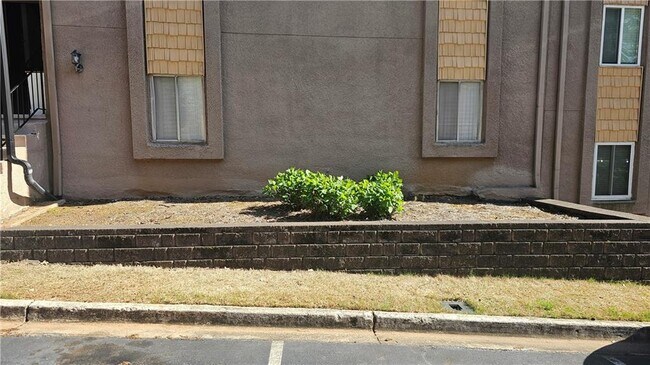 Building Photo - 2388 Lawrenceville Hwy