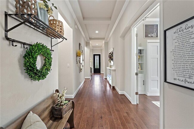 Foto del edificio - 4304 Valley Oaks Dr