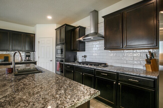 Foto del edificio - 2039 Lobo Trot Ct SE