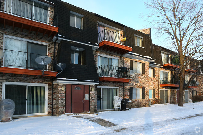 Foto del edificio - Mansard Lane Apartments