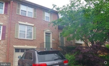 Building Photo - 5929 Woodfield Estates Dr