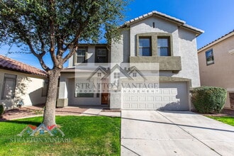 Building Photo - 1247 S Emmett Dr