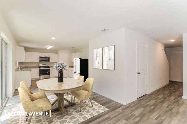 Building Photo - 9640 N Gaillardia Way