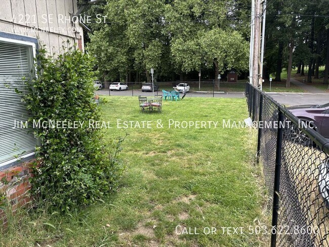 Photo - 4221 SE Rhone St House