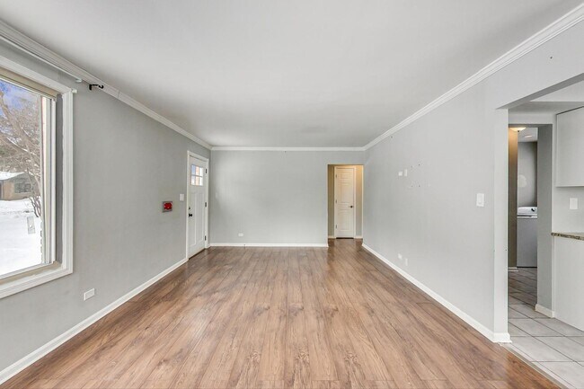 Building Photo - 630 Hampton Terrace