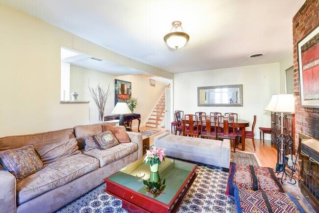 Foto del edificio - 1514 Corcoran St NW