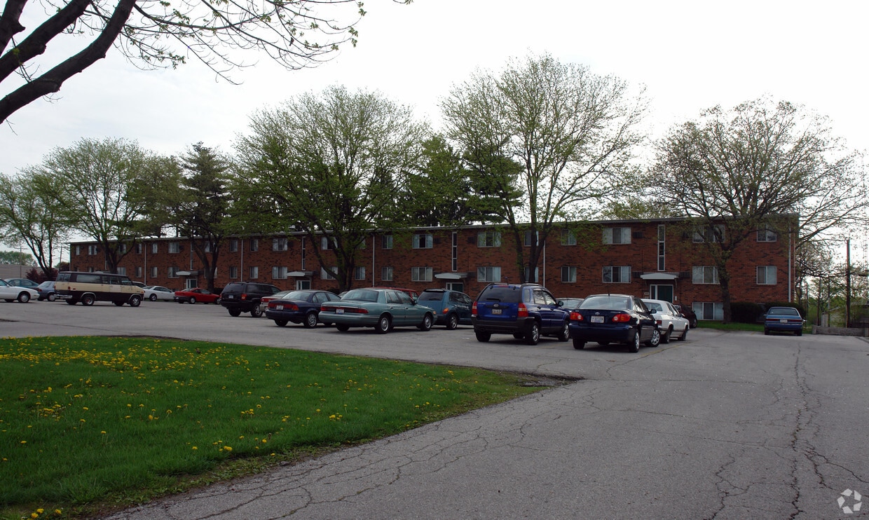Primary Photo - 4040-4080 Royer Rd