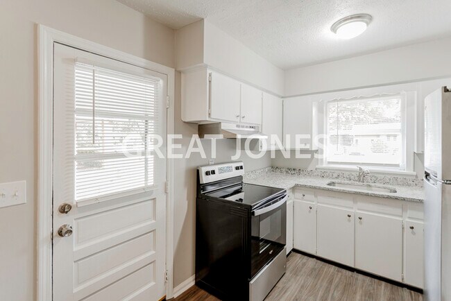 Building Photo - 4128 Althea Dr
