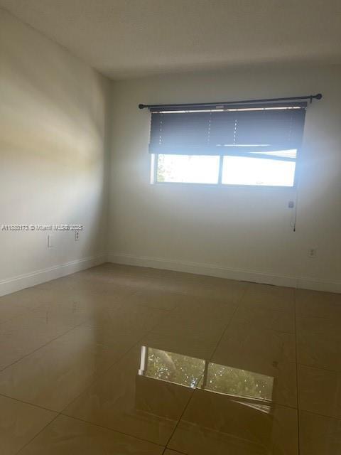Building Photo - 7427 SW 152nd Ave