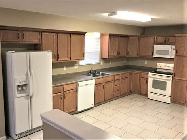 Building Photo - 5974 Marsh Cir
