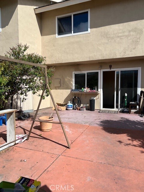 Building Photo - 120 Carriage Dr