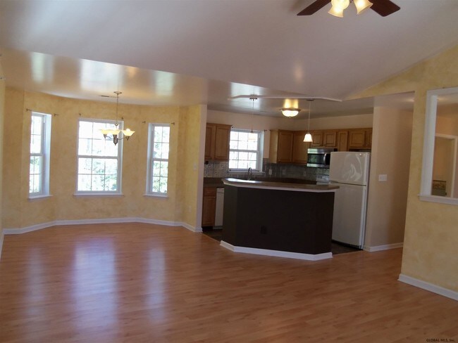 Building Photo - 110 Morning Glory Way