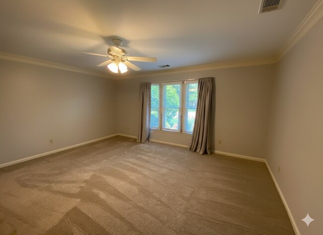 Foto del edificio - 983 Rolling Oaks Ln