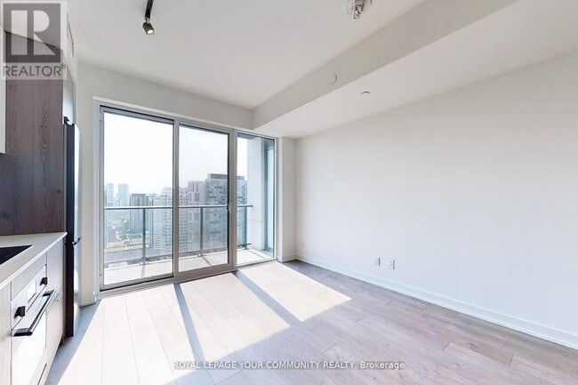 Building Photo - 5 Defries St