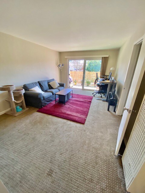 Foto del edificio - 1223 Cortez Dr