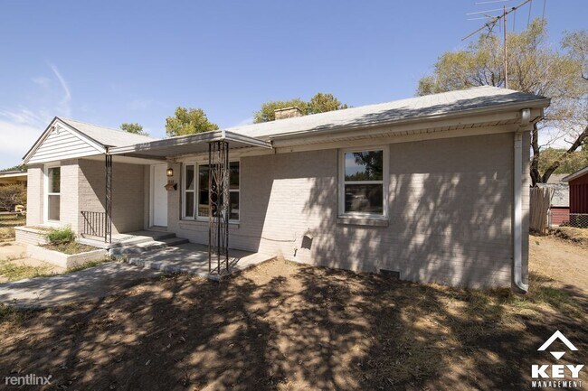 Foto del edificio - 4 br, 1 bath House - 1222 E Del Mar St