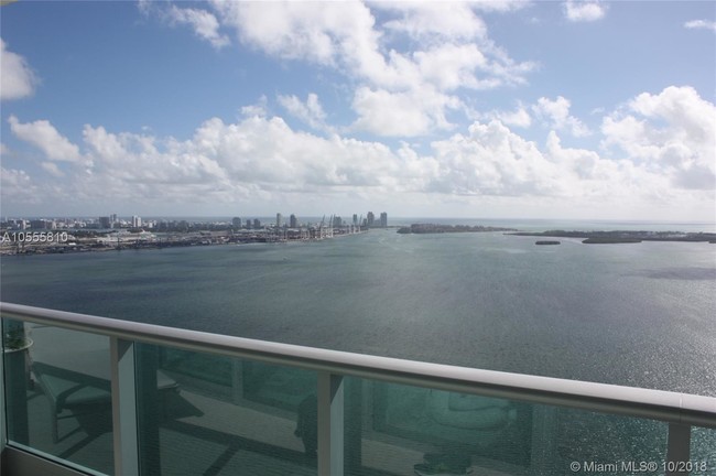 Foto del edificio - 1331 Brickell Bay Dr