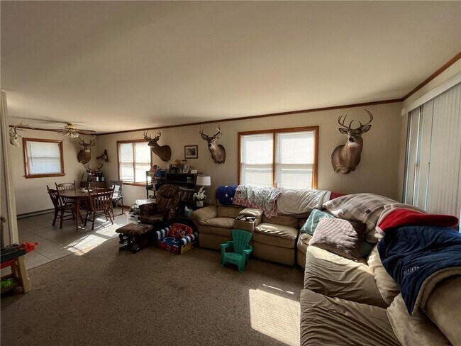 Building Photo - 2156 Community Dr