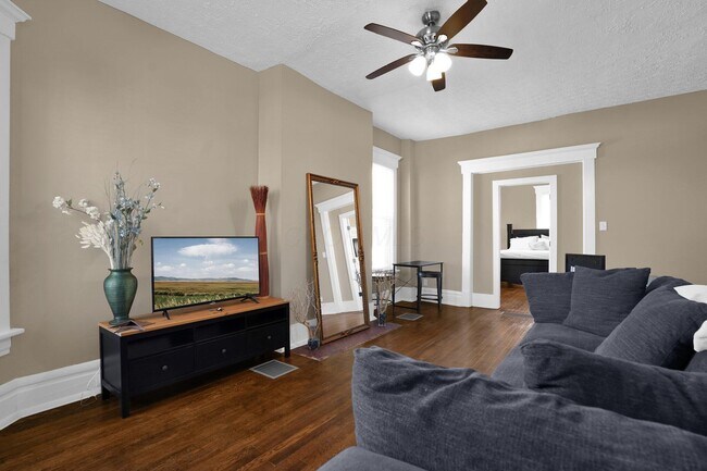 Foto del edificio - 498 S Ohio Ave